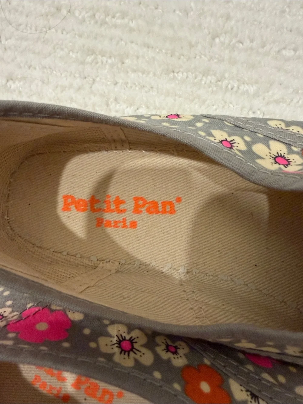 Petite Pan Floral Slip-On Sneakers Kids - Gray with Pink & Orange Flowers